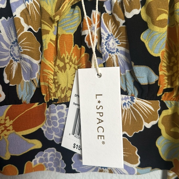 L* SPACE Daphne crop top L $154 - Picture 4 of 10